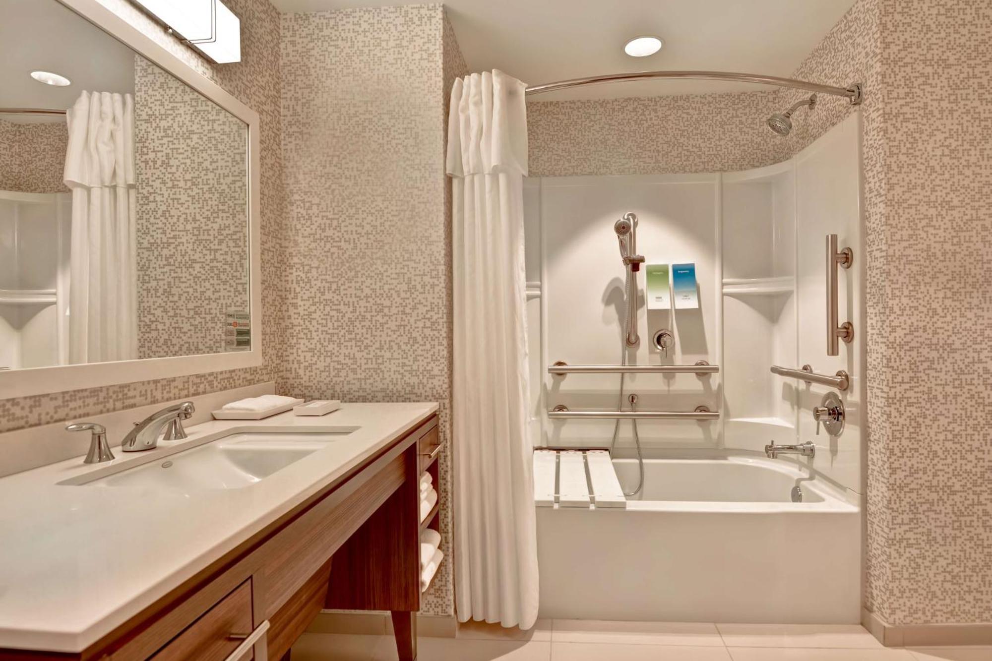 Home2 Suites By Hilton Naples I-75 Pine Ridge Road Vineyards Eksteriør bilde